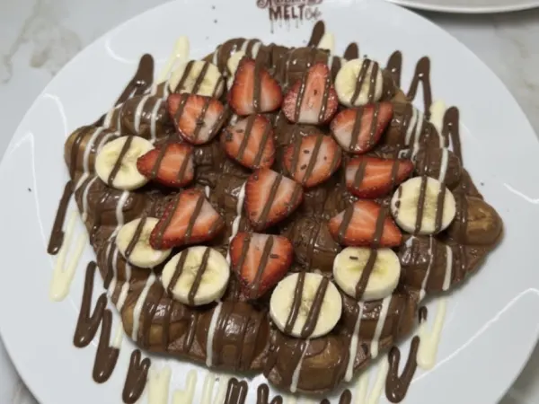 Nutella, Strawberry & Banana Bubble Waffle at Mocha Melt Cafe in Old City Philadelphia
